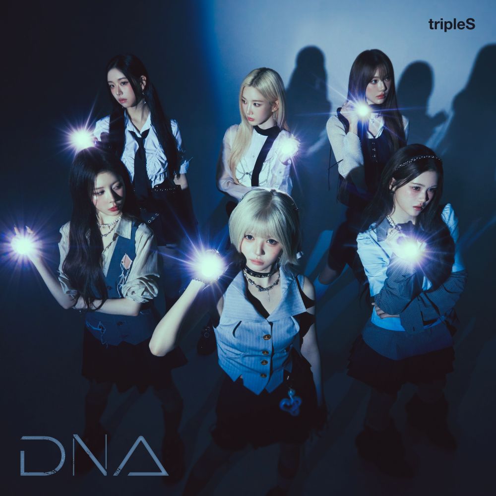 tripleS_DNA_Jacket